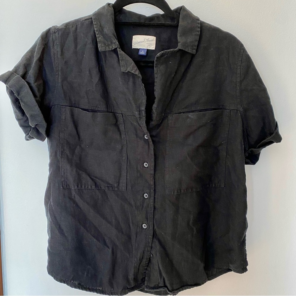 Universal Thread Black Button-Up Shirt